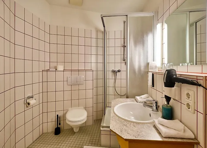 Roter Hahn Hotell 3*