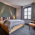 Hotel Roter Hahn 3*