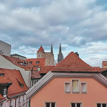 Otel Roter Hahn Regensburg