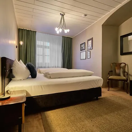 Otel Roter Hahn 3*