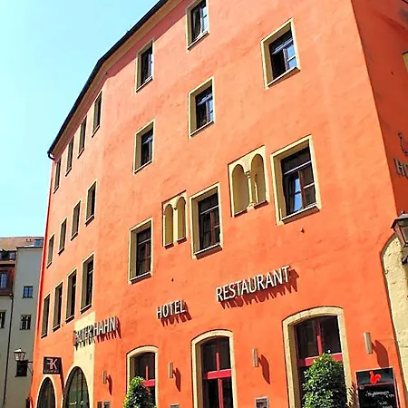 فندق Roter Hahn 3*